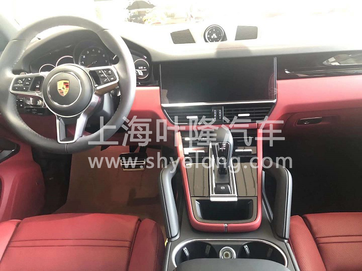 保時(shí)捷卡宴S白紅展廳現車 (4).jpg