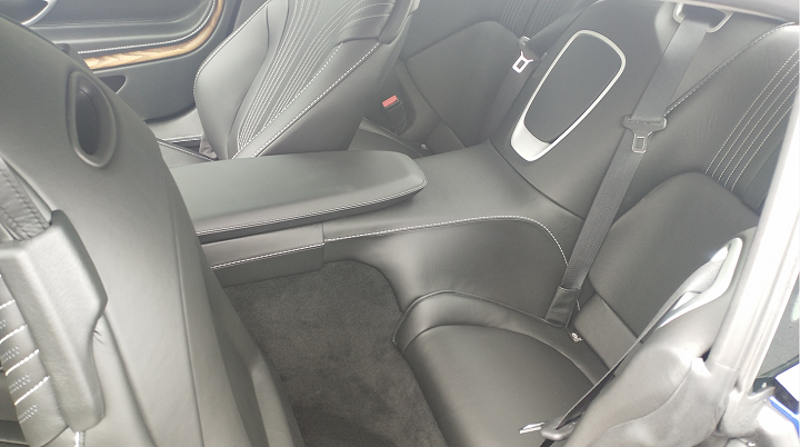 阿斯頓馬丁 DB11 (4).png