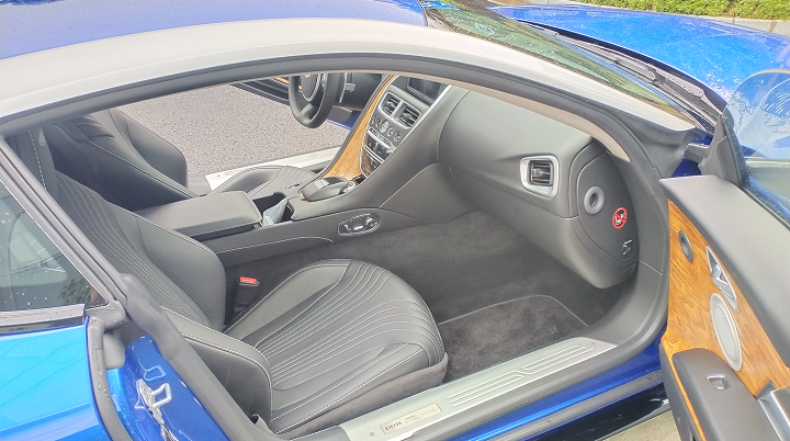 阿斯頓馬丁 DB11 (5).png