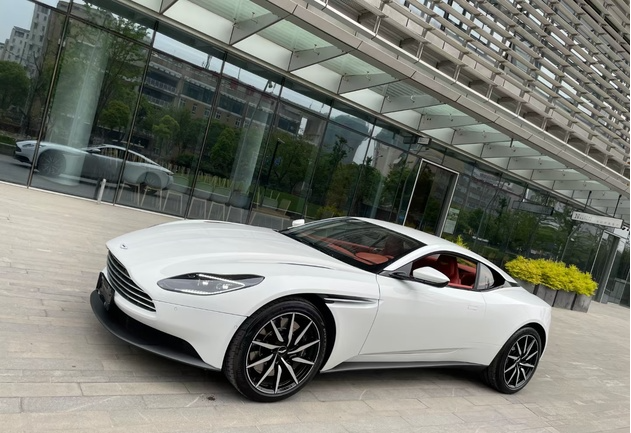 阿斯頓馬丁DB11車漆顔色新穎 現車齊全