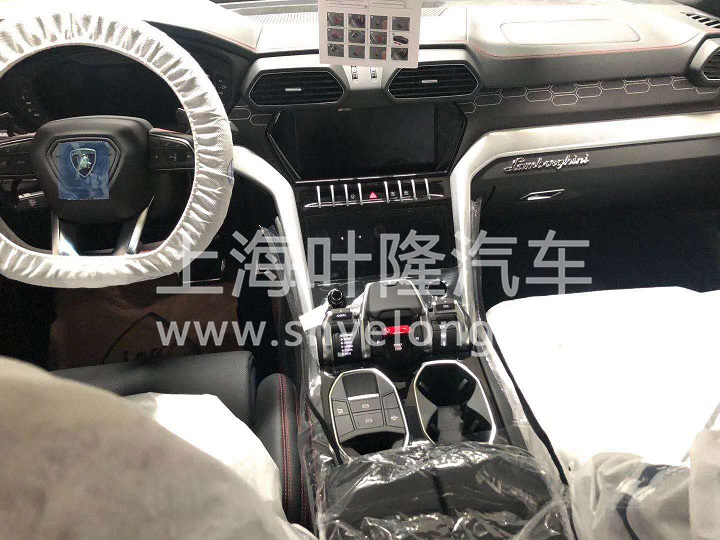 蘭博基尼 URUS (2).jpg